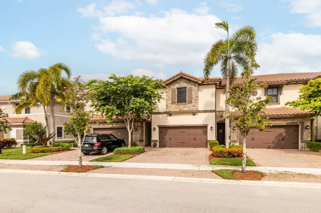 8455 Lakeview Trail Parkland FL 33076