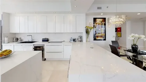 16001 Collins Avenue Sunny Isles Beach FL 33160