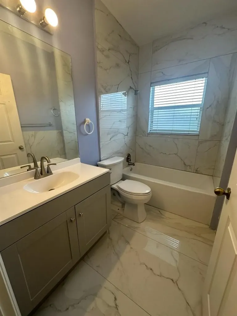 8900 NW 54th Street Sunrise FL 33351