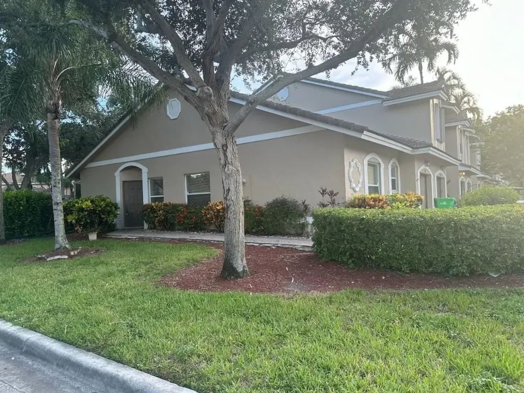 8900 NW 54th Street Sunrise FL 33351