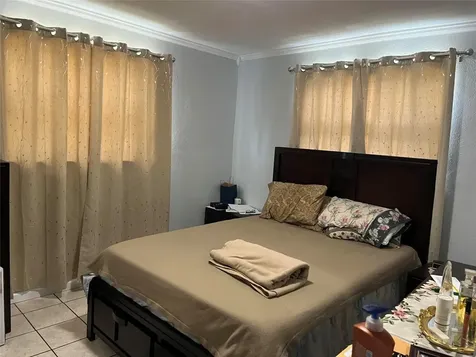 3420 NW 39th Street Lauderdale Lakes FL 33309