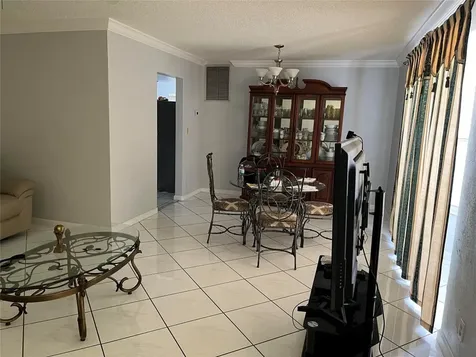 3420 NW 39th Street Lauderdale Lakes FL 33309