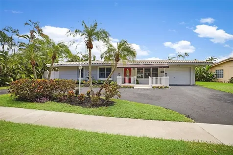 2360 NE 49th Street Lighthouse Point FL 33064