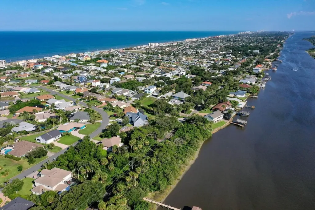 120 Via Madrid Ormond Beach FL 32176