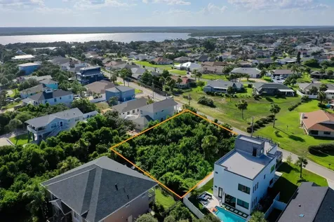 122 Via Madrid Ormond Beach FL 32176