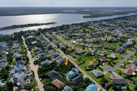 122 Via Madrid Ormond Beach FL 32176