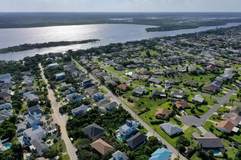 122 Via Madrid Ormond Beach FL 32176
