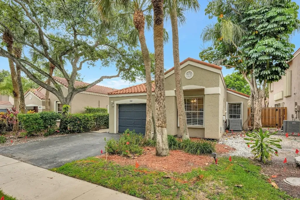 11001 NW 11th Court Plantation FL 33322