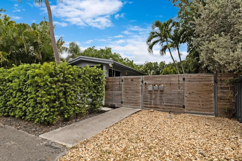 1619 NE 25th Street Wilton Manors FL 33305