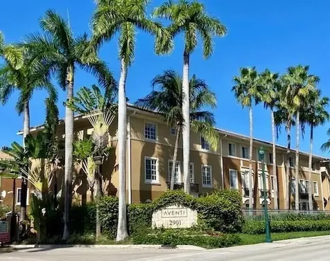 2841 NE 185th Street Miami FL 33180