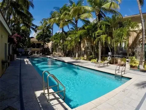 2841 NE 185th Street Miami FL 33180