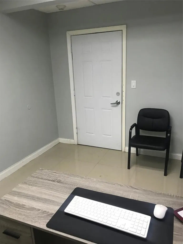 4000 N State Road 7 Lauderdale Lakes FL 33319