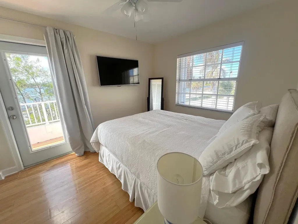 355 Virginia Street Hollywood FL 33019