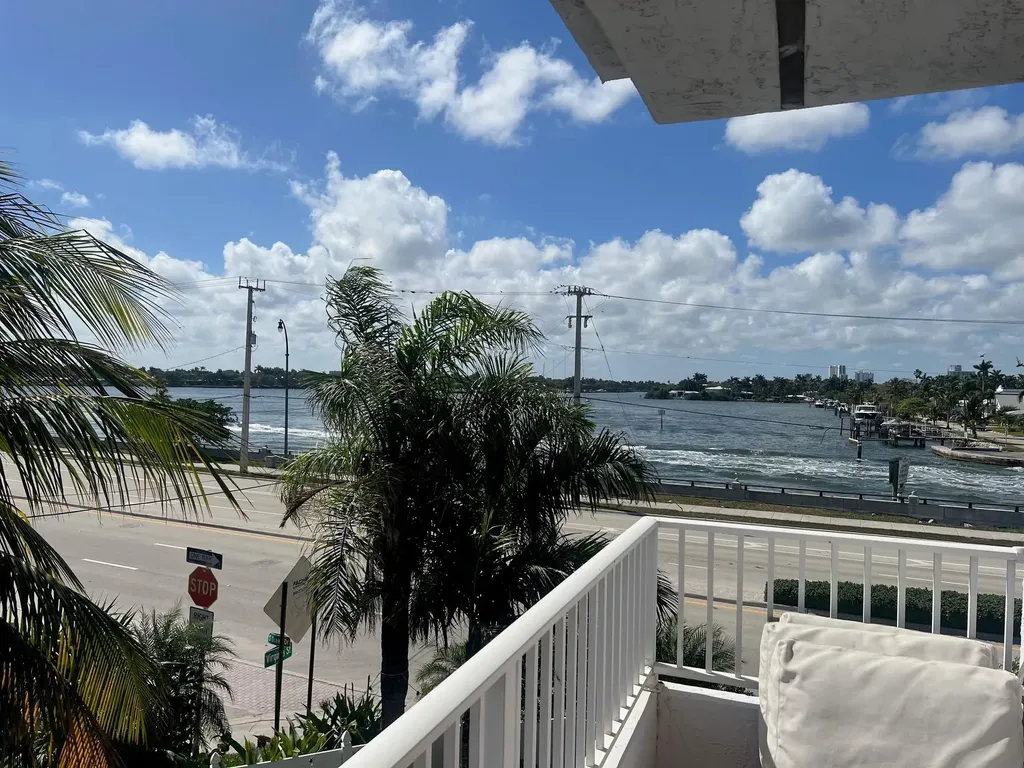 355 Virginia Street Hollywood FL 33019