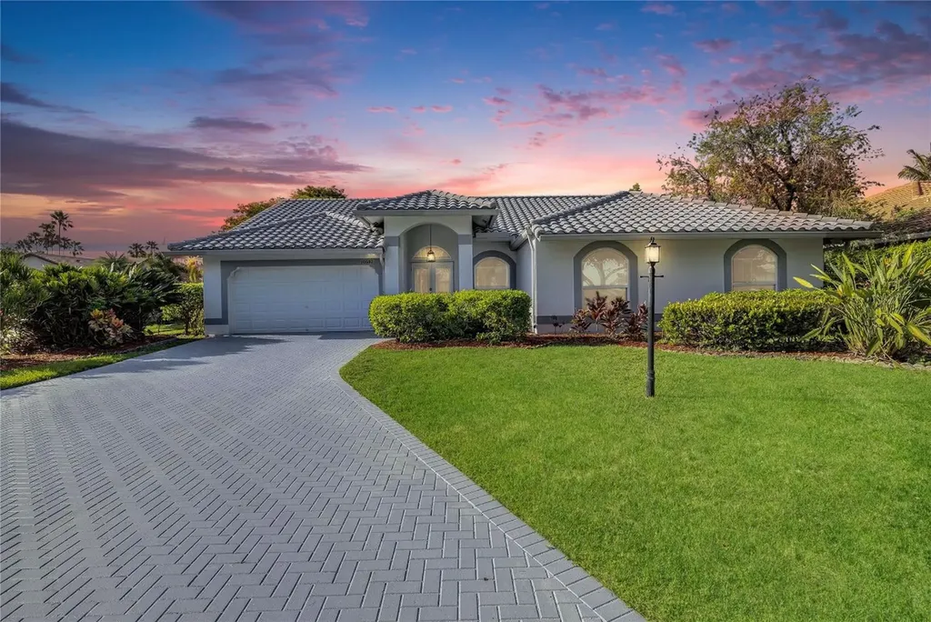 10602 NW 49th Place Coral Springs FL 33076
