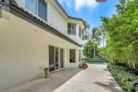 3215 NE 28th Avenue Lighthouse Point FL 33064