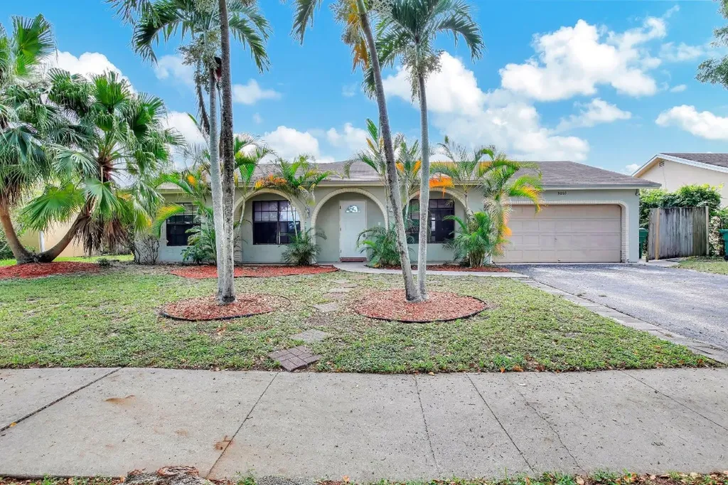 5005 SW 104th Avenue Cooper City FL 33328