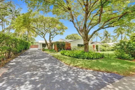 Sea Ranch Lakes FL 33308