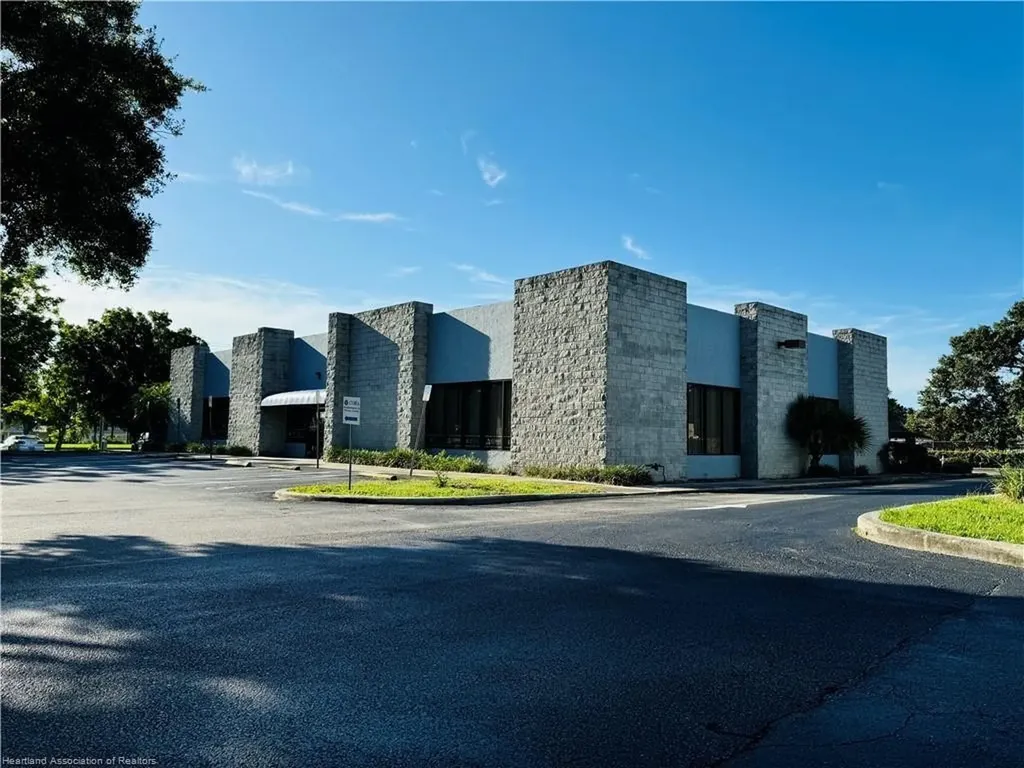 346 E Royal Palm Street Lake Placid FL 33852