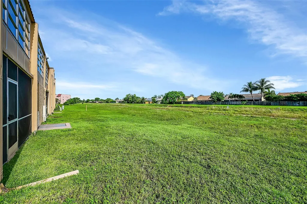 9121 Sunrise Lakes Boulevard Sunrise FL 33322