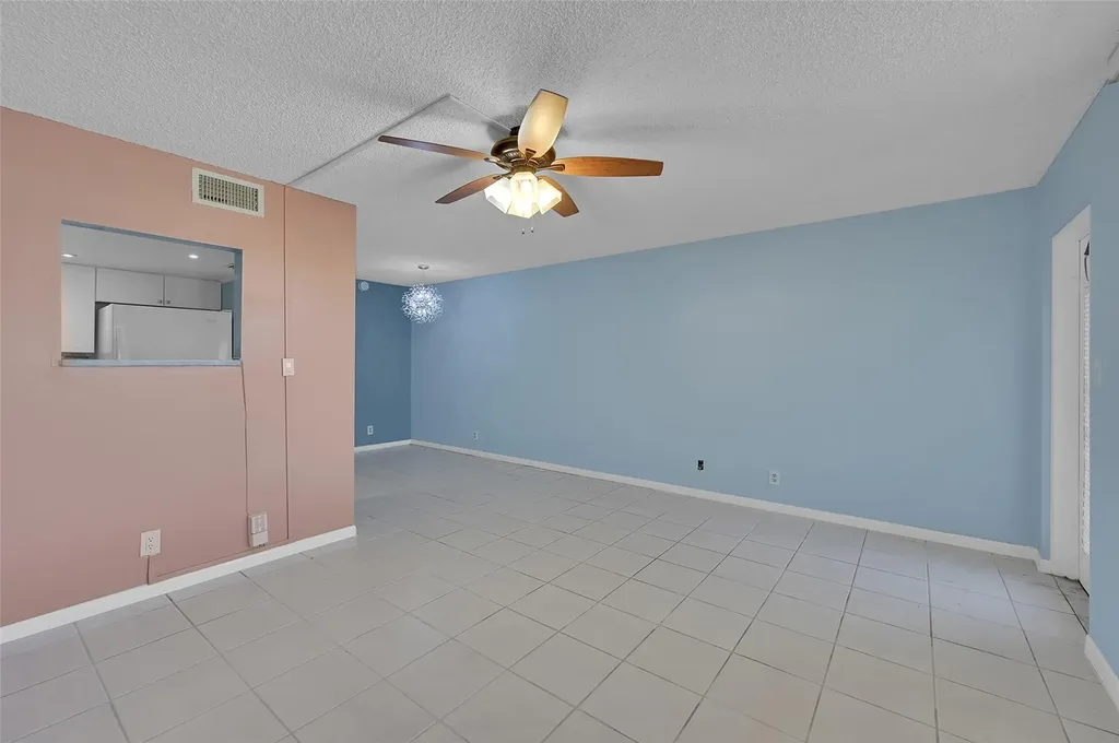 9121 Sunrise Lakes Boulevard Sunrise FL 33322