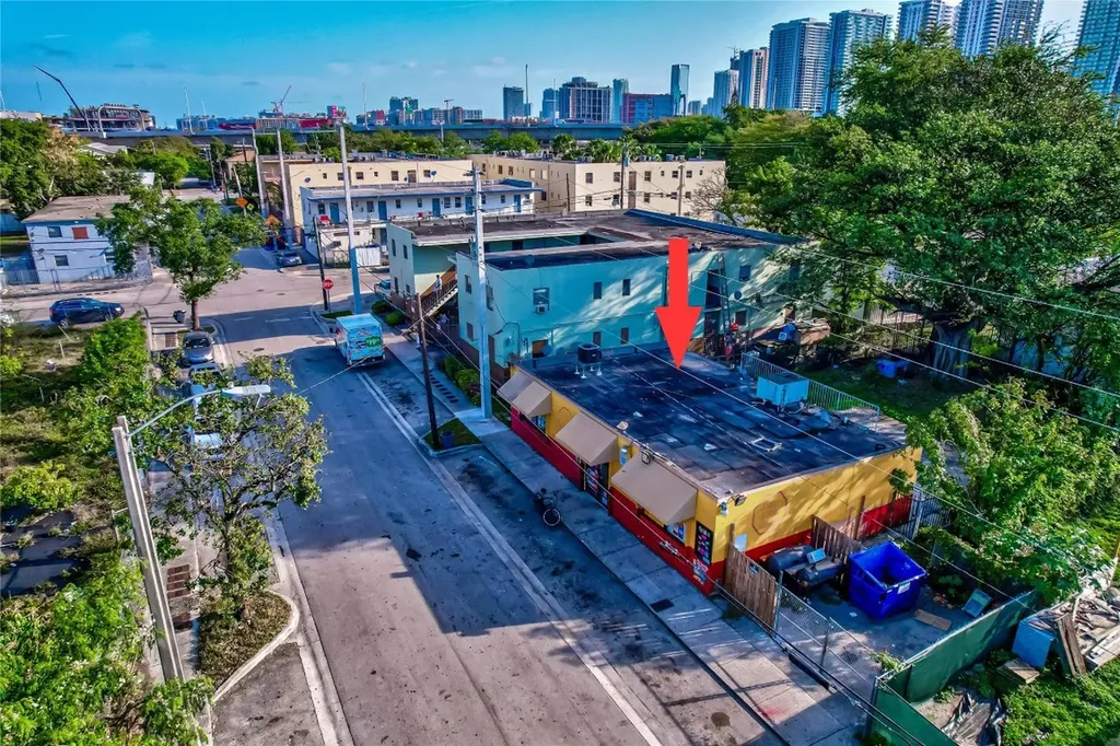 1139 NW 2nd Avenue Miami FL 33136