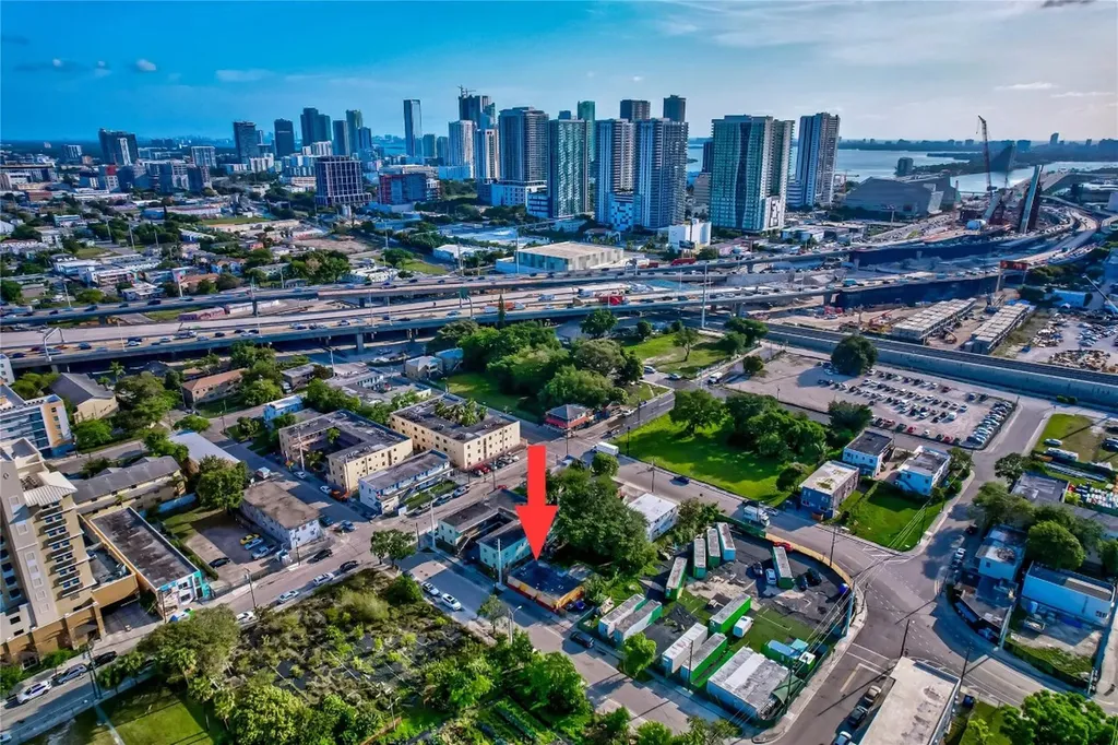 1139 NW 2nd Avenue Miami FL 33136