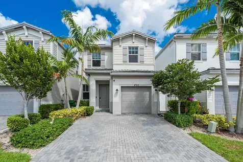 4743 NW 48th Terrace Tamarac FL 33319