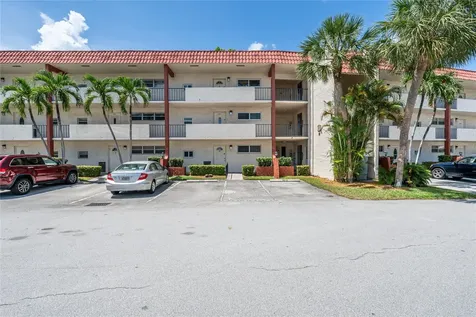 671 S Hollybrook Drive Pembroke Pines FL 33025