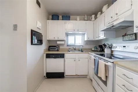 671 S Hollybrook Drive Pembroke Pines FL 33025
