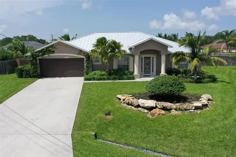 5645 NW Lorna Court Port St Lucie FL 34986