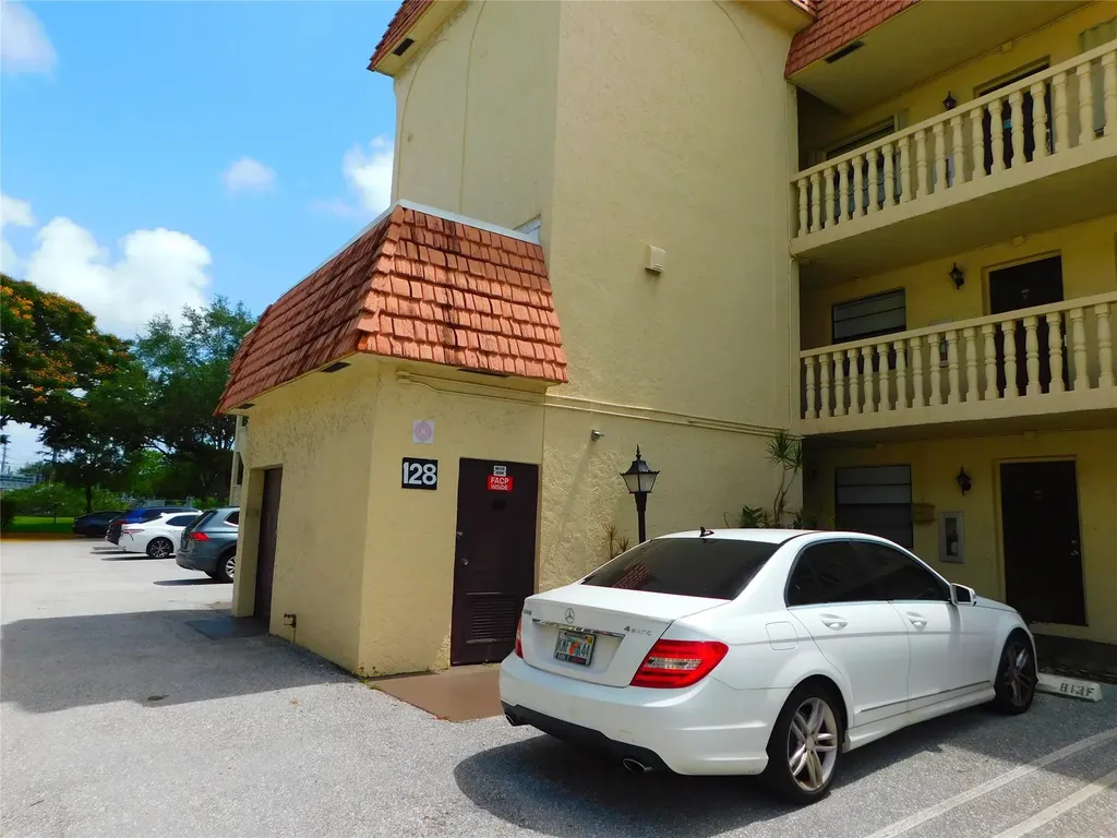 128 S Cypress Road Pompano Beach FL 33060