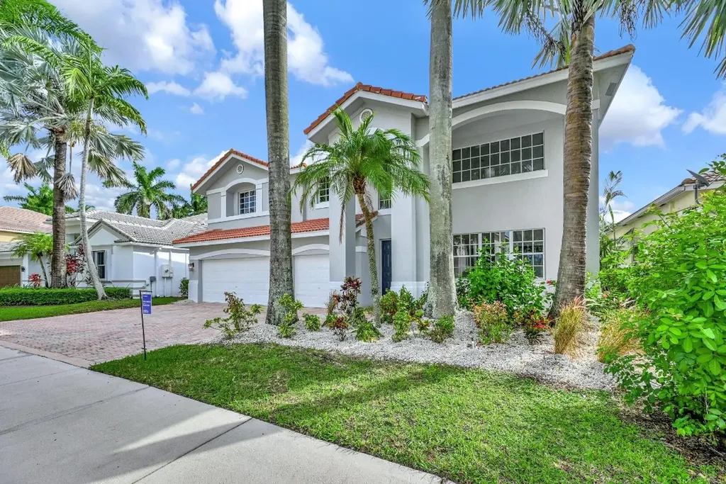 2538 Hunters Run Way Weston FL 33327