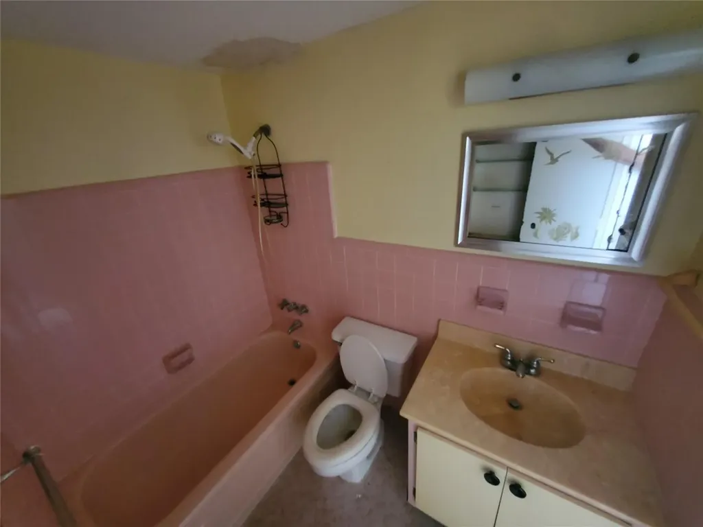 2106 NE 56th Court Fort Lauderdale FL 33308