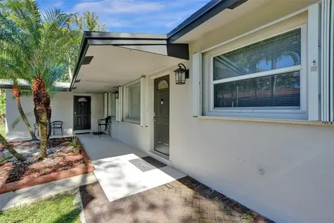 4240 NW 21st Avenue Oakland Park FL 33309