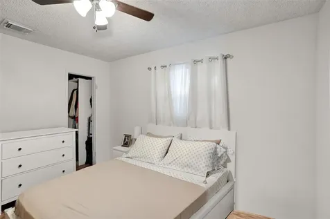4240 NW 21st Avenue Oakland Park FL 33309