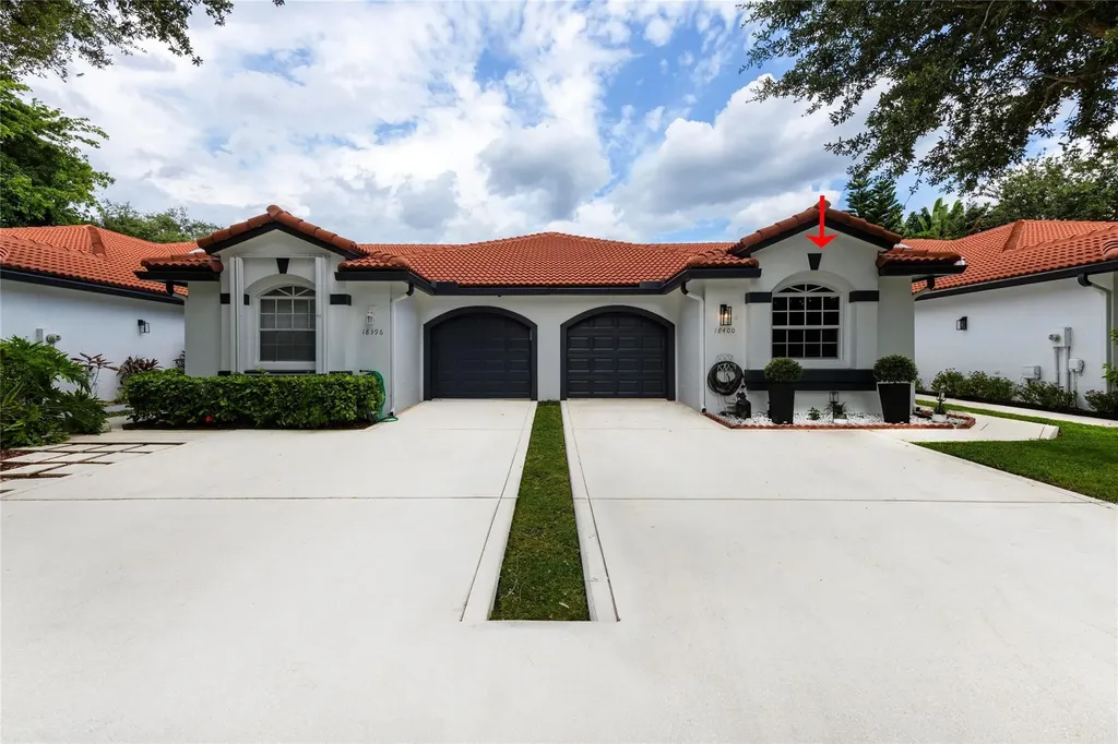 18400 Via Di Regina Boca Raton FL 33496