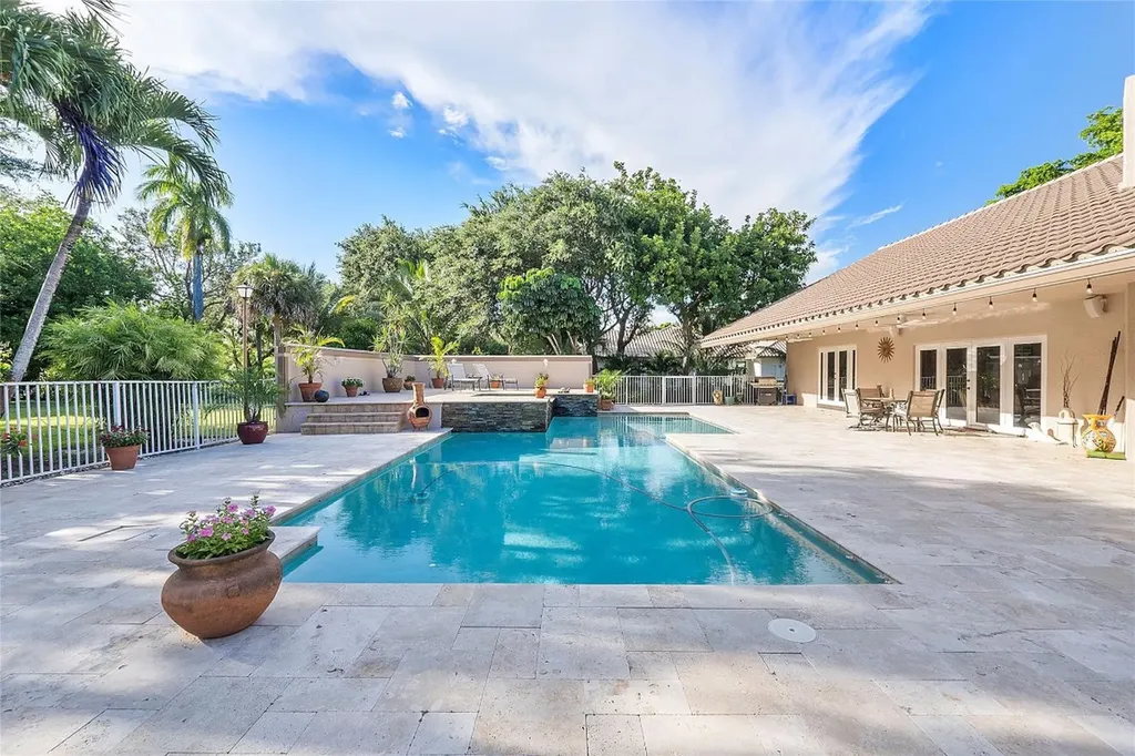 5088 NW 81st Avenue Coral Springs FL 33067