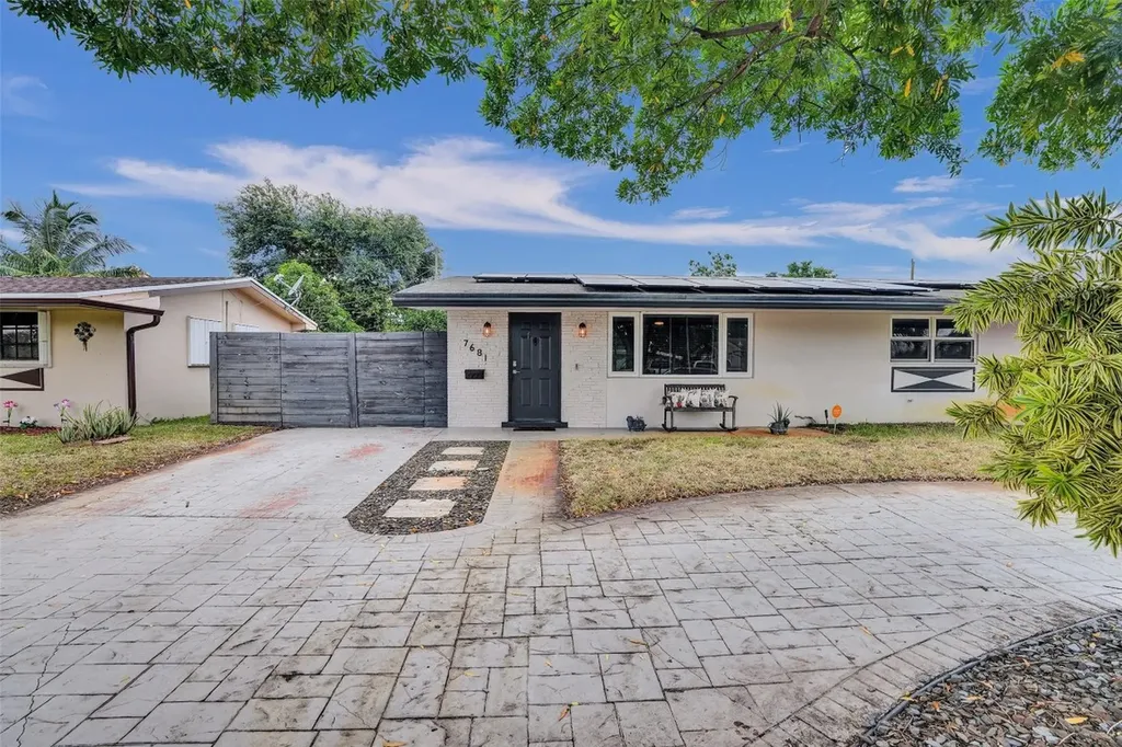 7681 NW 11th Court Pembroke Pines FL 33024