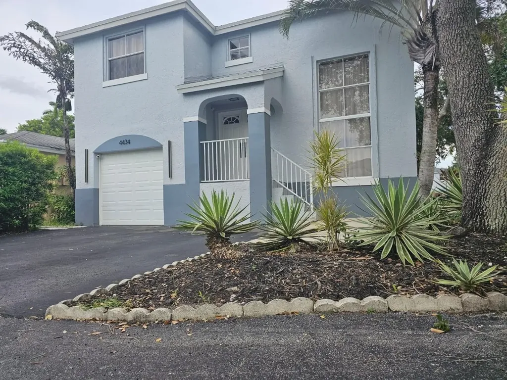 4434 SW 72nd Terrace Davie FL 33314