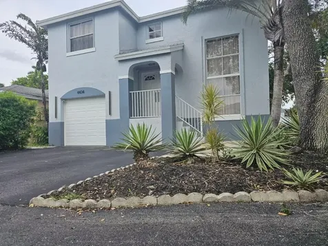 4434 SW 72nd Terrace Davie FL 33314