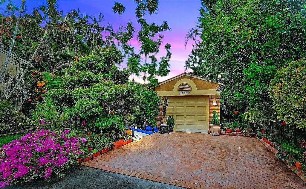 13856 Langley Place Davie FL 33325