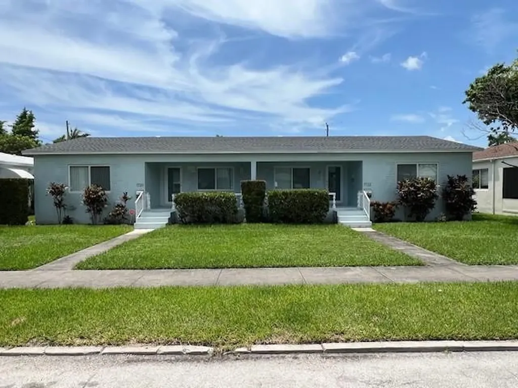 1720 Rodman Street Hollywood FL 33020