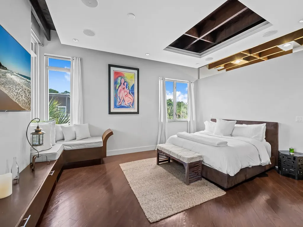 901 Sunrise Lane Fort Lauderdale FL 33304