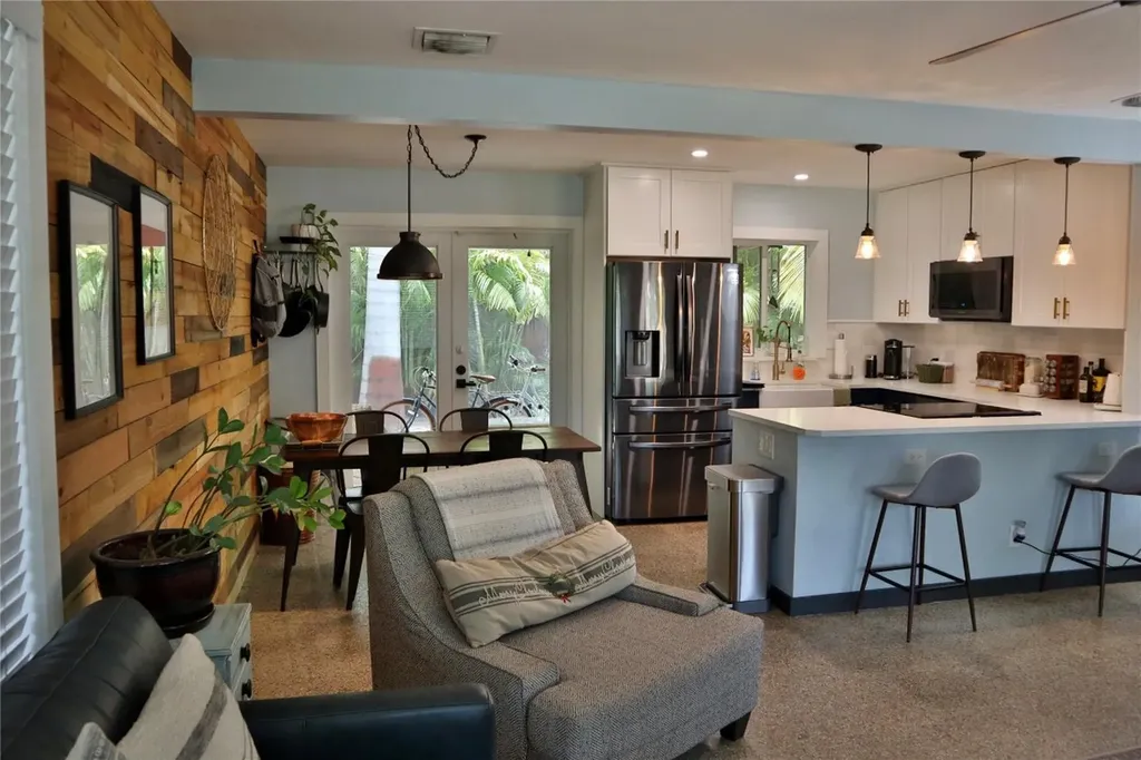 3360 NE 13th Avenue Oakland Park FL 33334