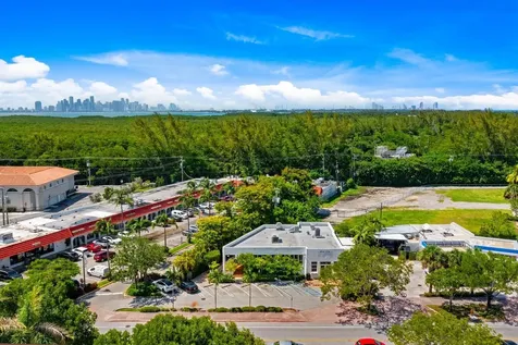 21 Harbor Drive Key Biscayne FL 33149