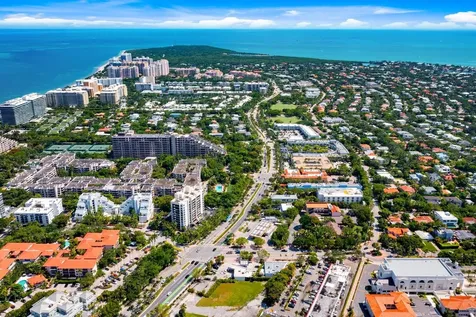 21 Harbor Drive Key Biscayne FL 33149