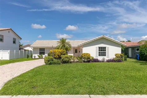 3760 NW 108th Drive Coral Springs FL 33065