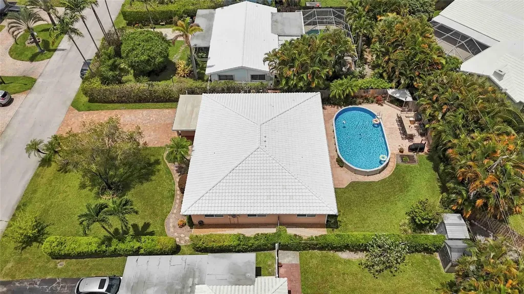 1765 NE 46th Street Oakland Park FL 33334