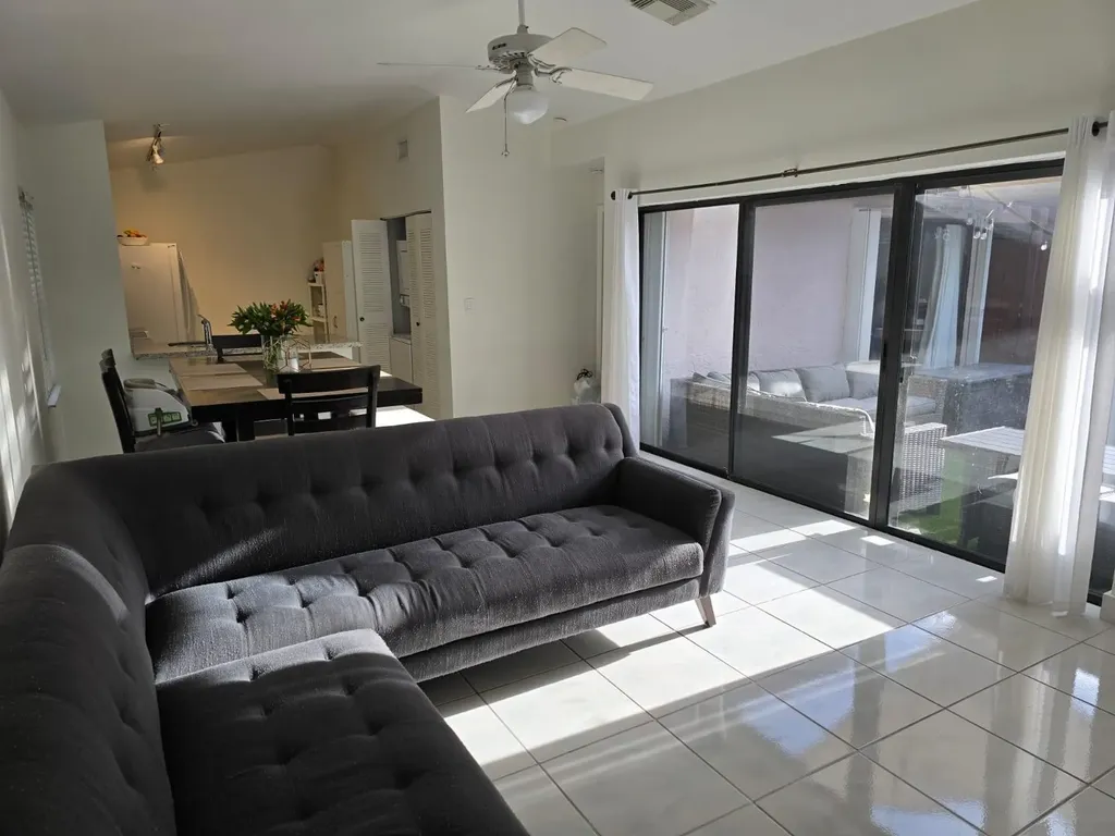 101 NW 115th Avenue Plantation FL 33325
